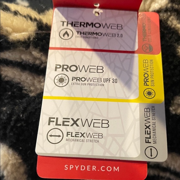 Spyder Black and Cream Fleece Jacket - Picture 8 of 11